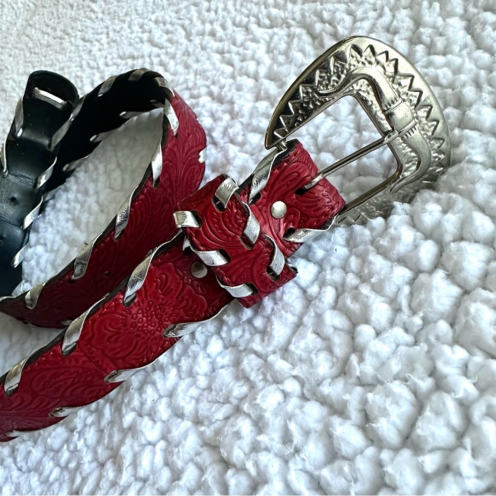 VTG red silver western cowgirl belt made in USA size small